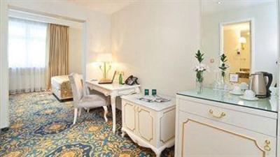 фото отеля Melior Greenwood Hotel