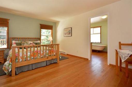 фото отеля Francis Point B&B