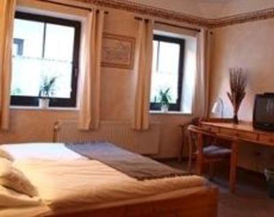 фото отеля Gutshaus Strobel Landurlaub & Wellness Hotel