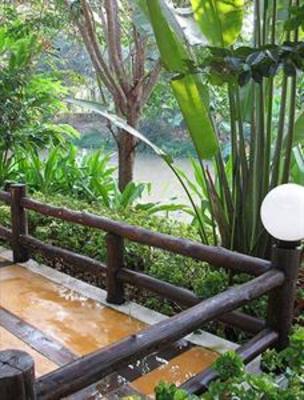 фото отеля Baan Huay Nam Rin Resort