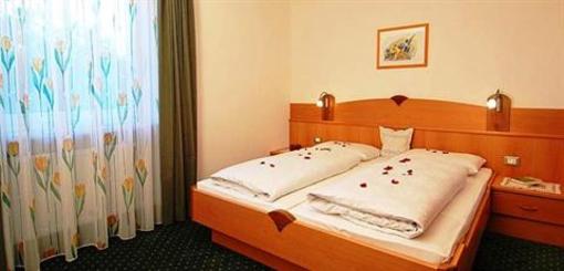 фото отеля Aparthotel Schmied Hans