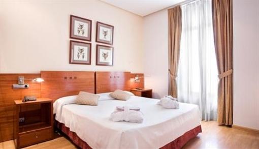 фото отеля Petit Palace Londres