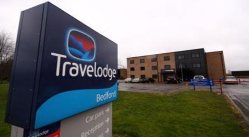 фото отеля Travelodge Bedford