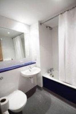 фото отеля Travelodge Bedford