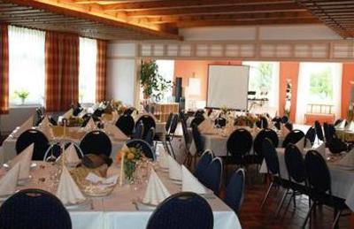 фото отеля Landhotel & Gasthof Zur Post