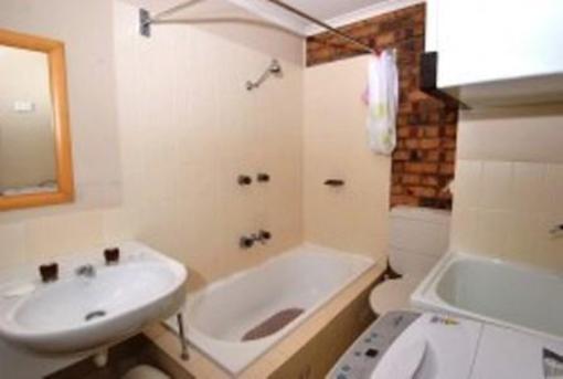 фото отеля Ellswood 2 - Budget