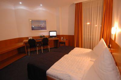 фото отеля Hotel Atlanta Darmstadt