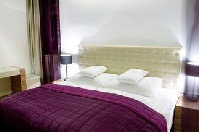 фото отеля The ICON Hotel & Lounge