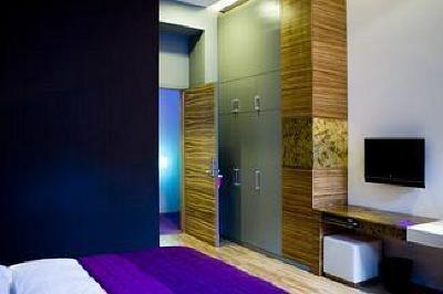 фото отеля The ICON Hotel & Lounge