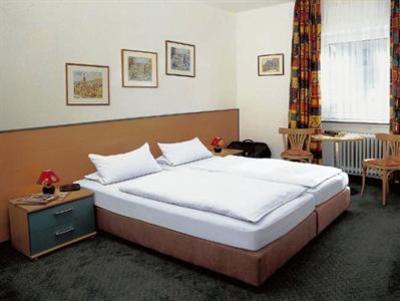 фото отеля Moselstern Hotel Zum Guten Onkel