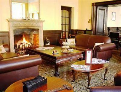 фото отеля Snooty Fox Hotel