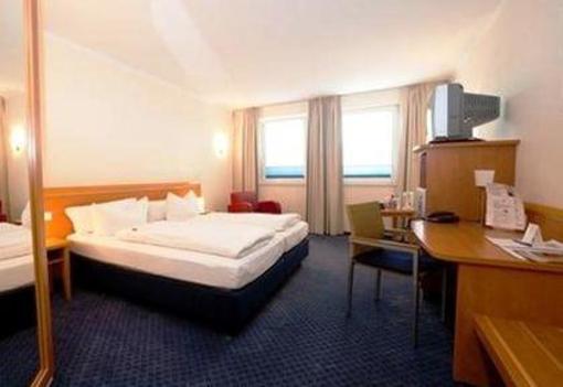 фото отеля Hotel Aquamarin Papenburg