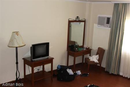 фото отеля Alona Kew White Beach Resort