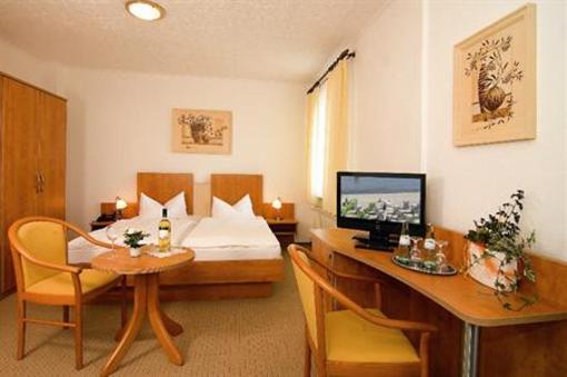фото отеля Wald Hotel Sellin