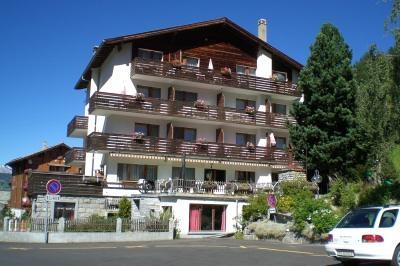 фото отеля Matterhorn Valley Hostel Alpenrosli