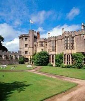 фото отеля Thornbury Castle and Tudor Gardens
