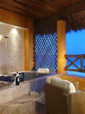 фото отеля Catalonia Privileged Beach Resort Playa del Carmen