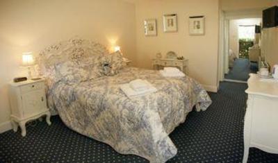 фото отеля Crockstead Farm Hotel