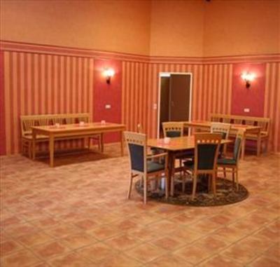 фото отеля Econo Motel Gölzer Büchenbeuren