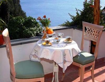 фото отеля La Pergola Hotel