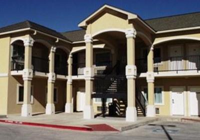 фото отеля Extend a Suites Victoria