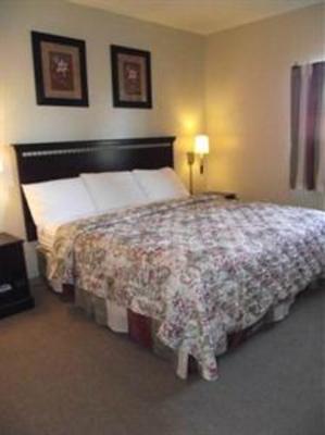 фото отеля Extend a Suites Victoria