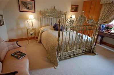 фото отеля Ardsallagh Lodge