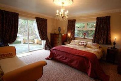 фото отеля Ardsallagh Lodge