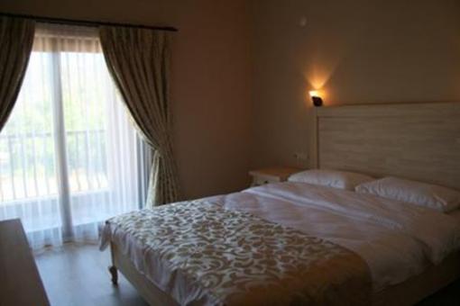 фото отеля Golden River Hotel