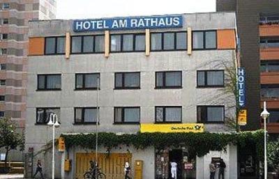 фото отеля Fair Hotel Am Rathaus Schwalbach am Taunus