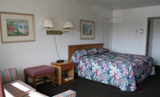 фото отеля Fountain Inn & Suites