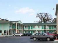 Fountain Inn & Suites