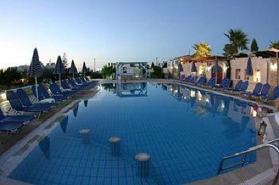 фото отеля Golden Bay Malia