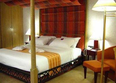 фото отеля Four Wings Hotel