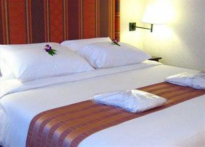 фото отеля Four Wings Hotel