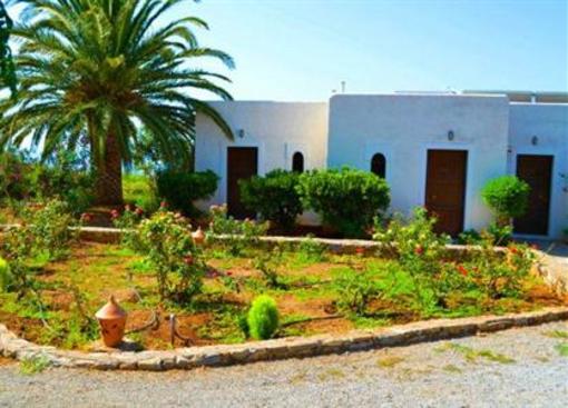 фото отеля Vritomartis Hotel and Bungalows