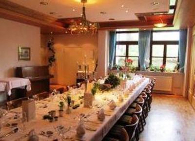фото отеля Landgasthof Hotel Zur Linde Weilrod