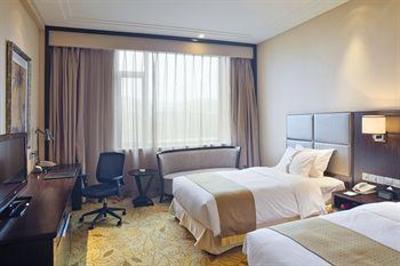 фото отеля Holiday Inn Mudanjiang