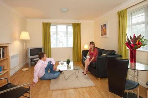 фото отеля SACO Apartments Camberley