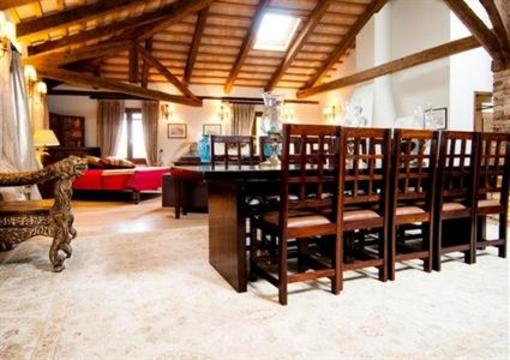 фото отеля Venice Country Apartments