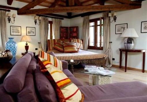 фото отеля Venice Country Apartments