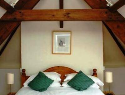 фото отеля The Kings Arms Inn Didmarton
