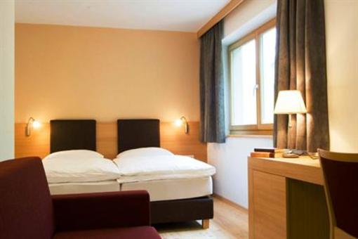 фото отеля Natur & Wanderhotel Rainer