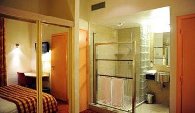 фото отеля Best Western Saint Antoine Hotel Lyon
