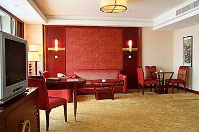 фото отеля Triumphal Arch Huatian Hotel Wuhan
