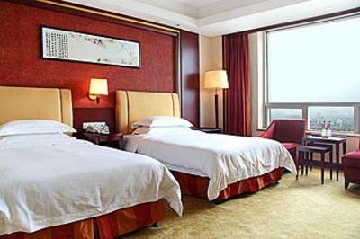 фото отеля Triumphal Arch Huatian Hotel Wuhan