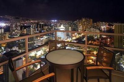 фото отеля Trump International Hotel Waikiki Beach Walk