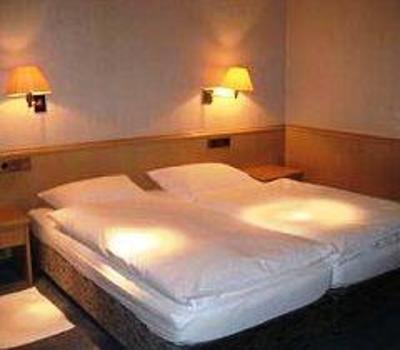 фото отеля Hotel zur Fluh