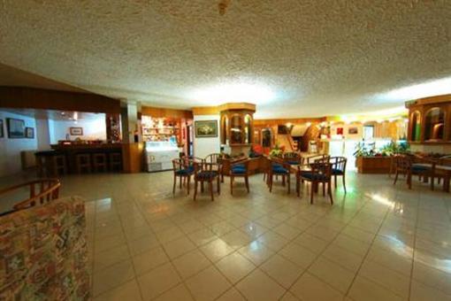 фото отеля Hotel Apartamento Algar Armacao de Pera