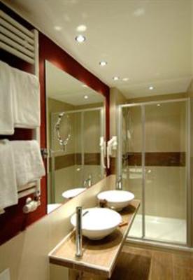 фото отеля Land Gut Hotel Zum Löwen Marktheidenfeld